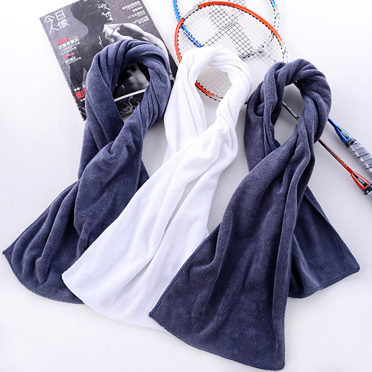 Warum sind Sporthandtücher für den Einsatz im Fitnessstudio besser als normale Handtücher?